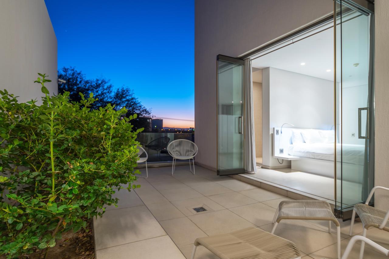 Livega House Hotel Windhoek Ngoại thất bức ảnh